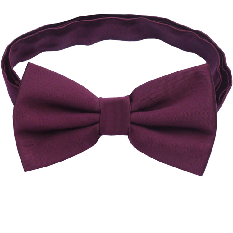 maroon bow tie